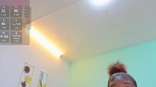 DanielaGil7 online show from 03/31/26, 12:07