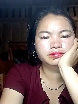 Snapshot of emlylyxinh chatting on 02/24/26, 06:20 emlylyxinh online show from 02/24/26, 06:20