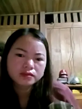 Snapshot of emlylyxinh chatting on 03/01/26, 05:35 emlylyxinh online show from 03/01/26, 05:35