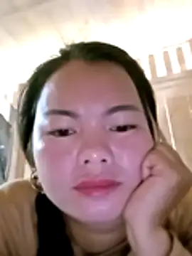 Snapshot of emlylyxinh chatting on 02/06/26, 02:07 emlylyxinh online show from 02/06/26, 02:07