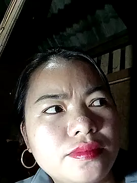 Snapshot of emlylyxinh chatting on 02/02/26, 02:16 emlylyxinh online show from 02/02/26, 02:16