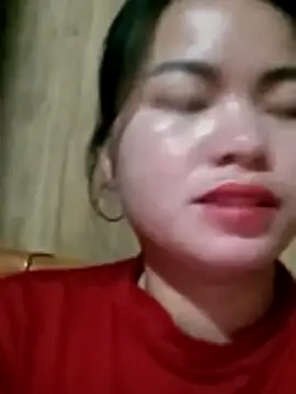 Snapshot of emlylyxinh chatting on 02/16/26, 01:10 emlylyxinh online show from 02/16/26, 01:10