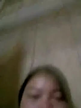 Snapshot of emlylyxinh chatting on 02/05/26, 02:02 emlylyxinh online show from 02/05/26, 02:02