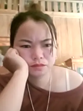 Snapshot of emlylyxinh chatting on 02/26/26, 08:25 emlylyxinh online show from 02/26/26, 08:25