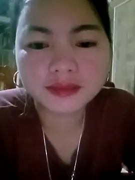 Snapshot of emlylyxinh chatting on 02/06/26, 02:13 emlylyxinh online show from 02/06/26, 02:13