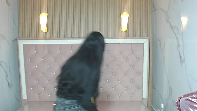 Snapshot of Sophie_jones_b chatting on 02/15/26, 12:55 Sophie jones b online show from 02/15/26, 12:55