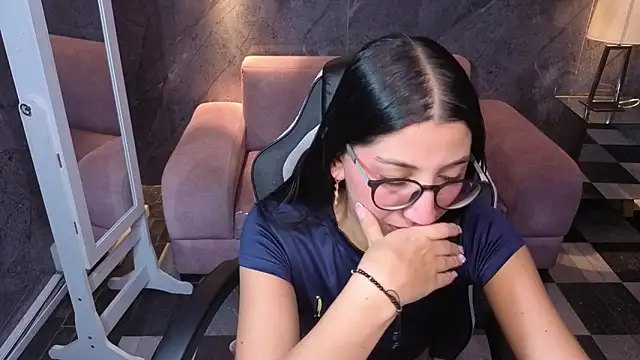 Sophie jones b online show from 05/26/26, 12:58