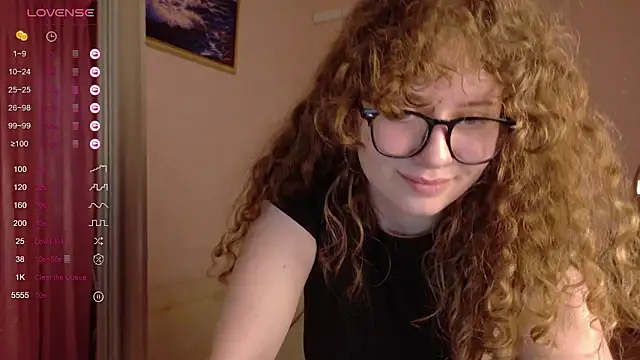 Snapshot of Milounee chatting on 02/28/26, 07:02 Milounee online show from 02/28/26, 07:02