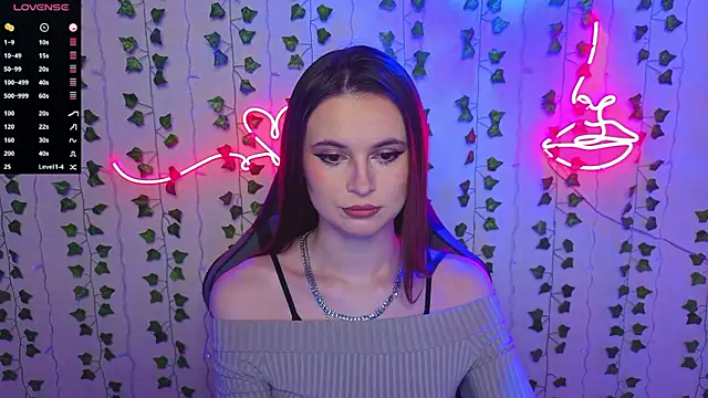 Snapshot of AliceIMonta chatting on 03/02/26, 02:24 AliceIMonta online show from 03/02/26, 02:24