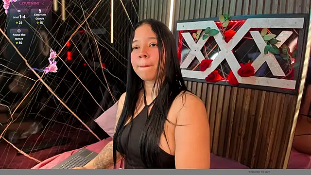 Snapshot of AriannaFoxxy chatting on 05/28/26, 12:00 AriannaFoxxy online show from 05/28/26, 12:00