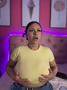 Snapshot of Miia__Taylor chatting on 02/01/26, 02:10 Miia Taylor online show from 02/01/26, 02:10