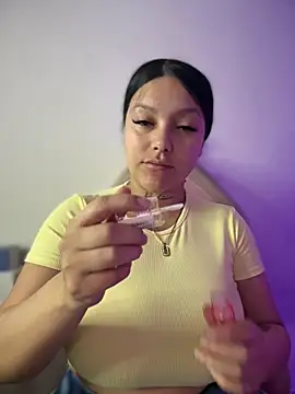 Snapshot of Miia__Taylor chatting on 02/10/26, 02:32 Miia Taylor online show from 02/10/26, 02:32