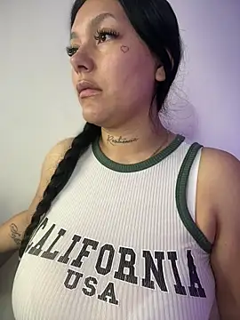 Miia  Taylor online show from 03/03/26, 04:30