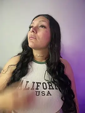 Snapshot of Miia__Taylor chatting on 02/03/26, 02:00 Miia Taylor online show from 02/03/26, 02:00