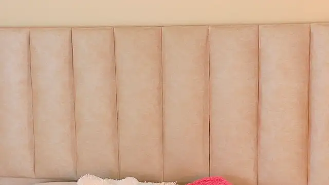 JosselynBrown online show from 04/30/26, 10:55
