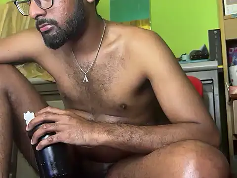 Snapshot of JasonHart6 chatting on 02/20/26, 01:35 JasonHart6 online show from 02/20/26, 01:35