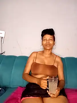 Snapshot of Pogee94 chatting on 02/04/26, 08:31 Pogee94 online show from 02/04/26, 08:31