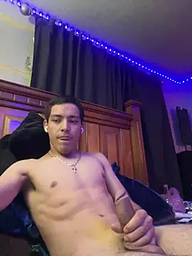 Tupapi696969q online show from 04/19/26, 04:02