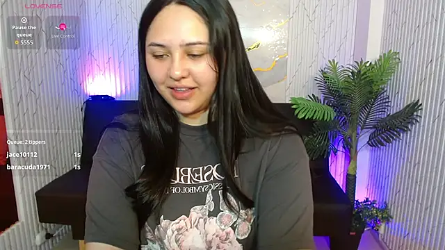 Snapshot of Siena_Tay chatting on 02/01/26, 12:03 Siena Tay online show from 02/01/26, 12:03