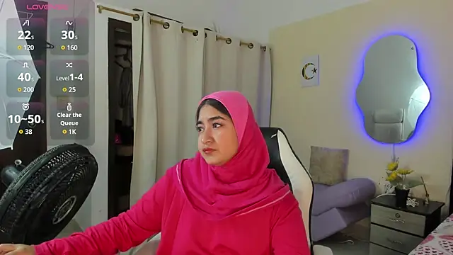 SamiraAwada online show from 04/17/26, 06:55