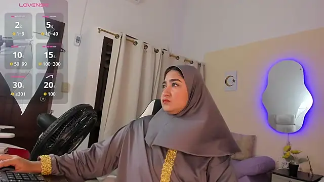 SamiraAwada online show from 04/15/26, 07:07