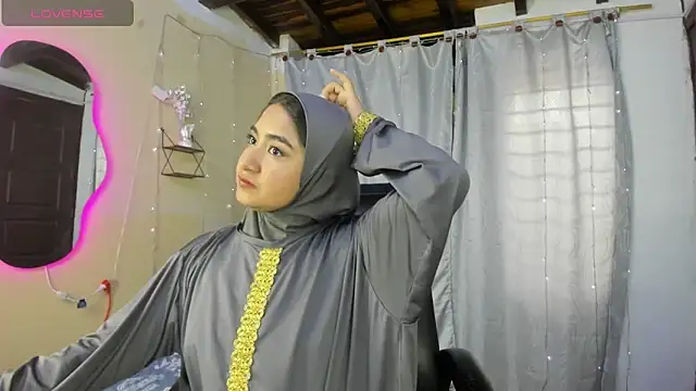 SamiraAwada online show from 04/11/26, 07:17