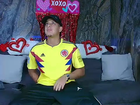 Snapshot of Noah_Blackk chatting on 02/13/26, 01:22 Noah Blackk online show from 02/13/26, 01:22