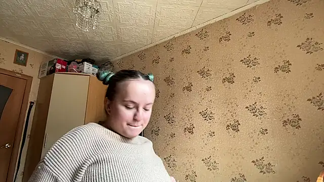 Bubblegum Tempt online show from 03/15/26, 07:15