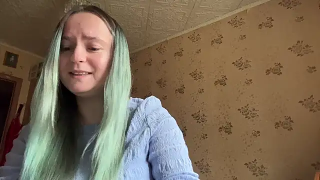 Bubblegum Tempt online show from 04/28/26, 08:19