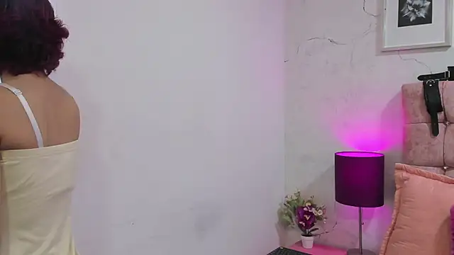 MiaaBlake  online show from 04/16/26, 06:52