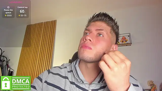 Snapshot of SebastianMaximoff_ chatting on 05/27/26, 07:43 SebastianMaximoff online show from 05/27/26, 07:43