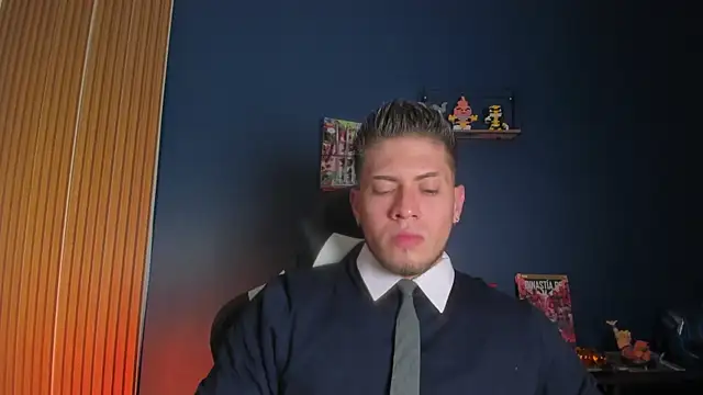 Snapshot of SebastianMaximoff_ chatting on 07/17/26, 07:33 SebastianMaximoff online show from 07/17/26, 07:33