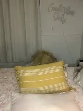 ThornsandHoney online show from 03/26/26, 03:27