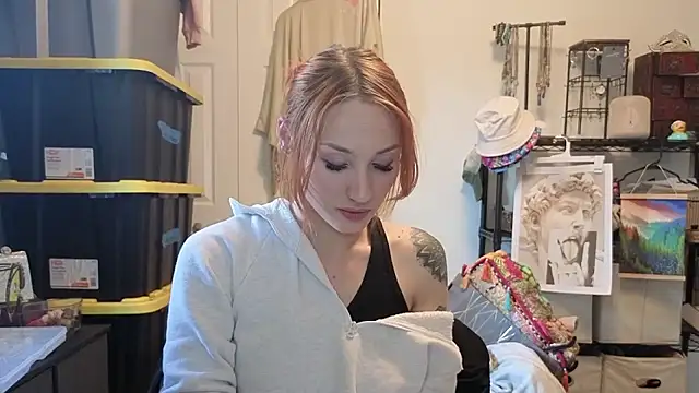 ThornsandHoney online show from 05/21/26, 07:55