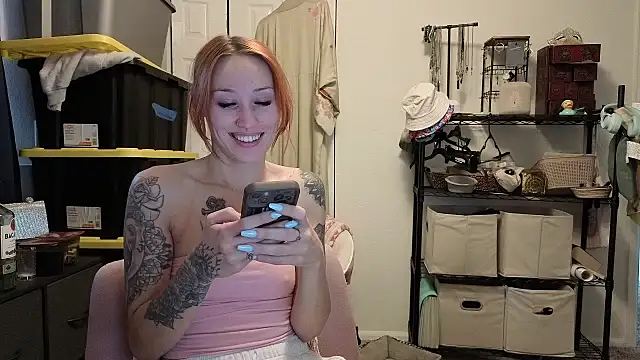 ThornsandHoney online show from 05/17/26, 05:57