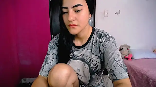 Snapshot of charlotte_petit_ chatting on 02/24/26, 05:03 charlotte petit online show from 02/24/26, 05:03