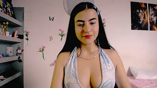 Snapshot of charlotte_petit_ chatting on 02/18/26, 04:03 charlotte petit online show from 02/18/26, 04:03