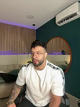 Snapshot of Jeremy_Harden chatting on 03/01/26, 03:06 Jeremy Harden online show from 03/01/26, 03:06