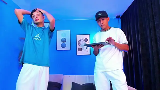 Snapshot of KingOfHeavens_2 chatting on 02/21/26, 03:30 KingOfHeavens 2 online show from 02/21/26, 03:30