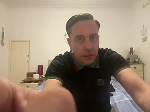 malcolm2334 online show from 04/08/26, 06:53