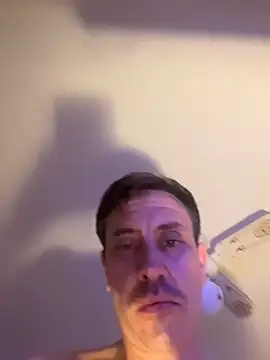 malcolm2334 online show from 07/04/26, 10:03