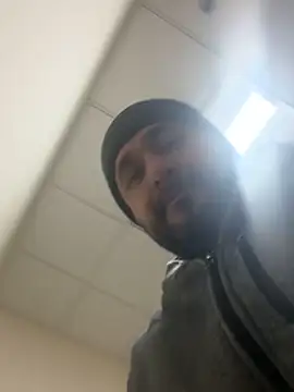 Snapshot of yolanda339 chatting on 02/25/26, 12:05 yolanda339 online show from 02/25/26, 12:05