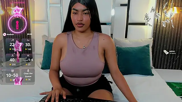 Snapshot of _luna_rossee_ chatting on 02/21/26, 08:11 luna rossee online show from 02/21/26, 08:11