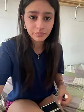 Snapshot of madison90 chatting on 02/02/26, 05:01 madison90 online show from 02/02/26, 05:01