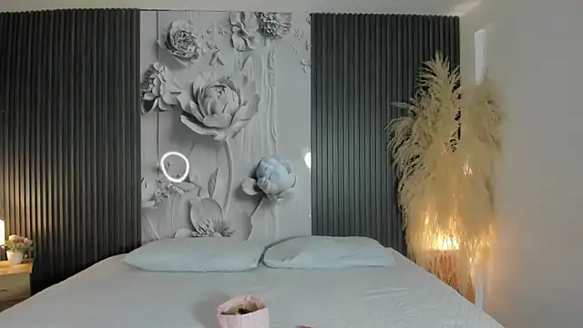 JazminRusso  online show from 04/07/26, 04:58