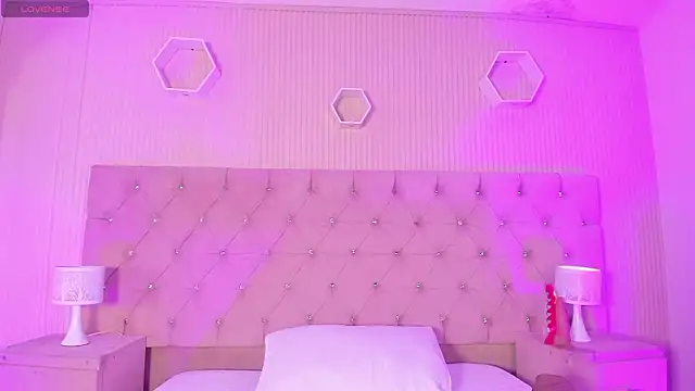 JazminRusso  online show from 02/18/26, 04:10