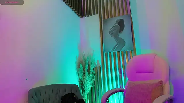 JazminRusso  online show from 02/16/26, 06:23