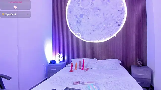 JazminRusso  online show from 02/14/26, 05:40