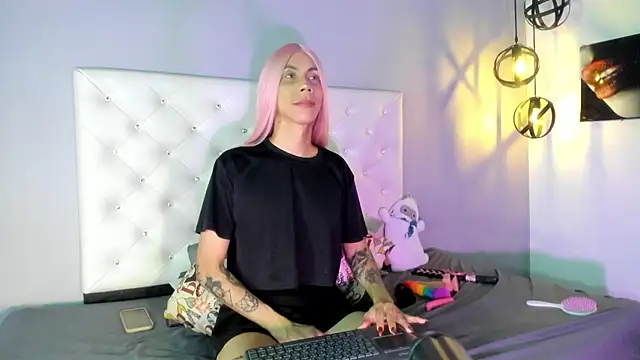 Rose peterson  online show from 02/03/26, 01:49