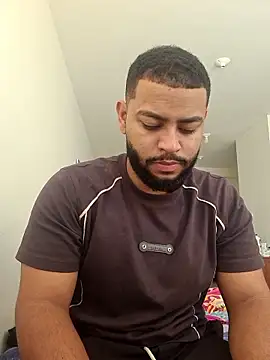 Snapshot of KLEYTON33 chatting on 02/28/26, 03:44 KLEYTON33 online show from 02/28/26, 03:44